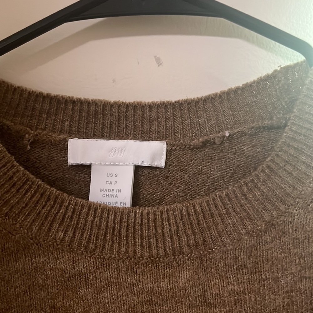 Sweater - Picture 2 of 3